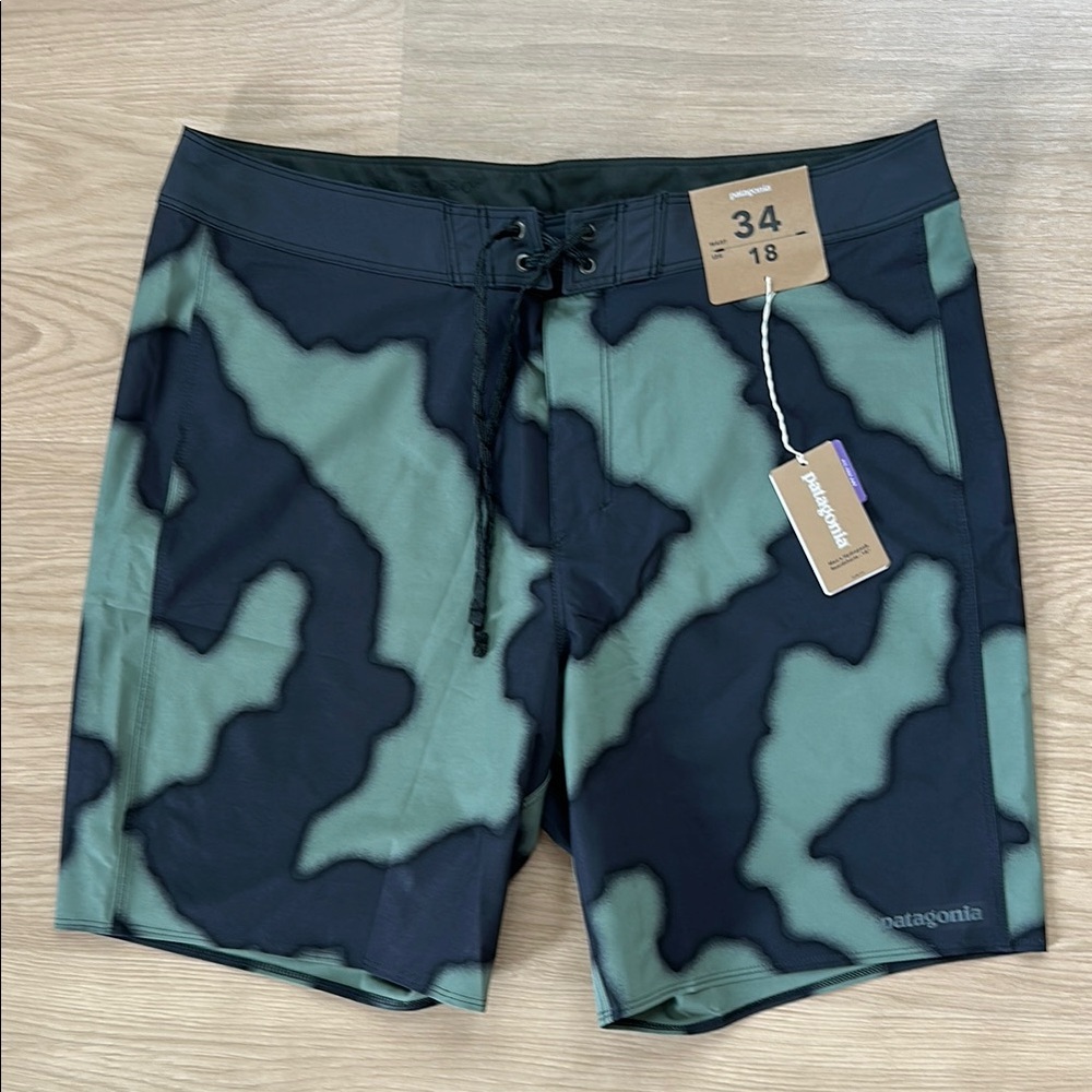 Patagonia Men’s Hydropeak Boardshorts- size 34- NWT